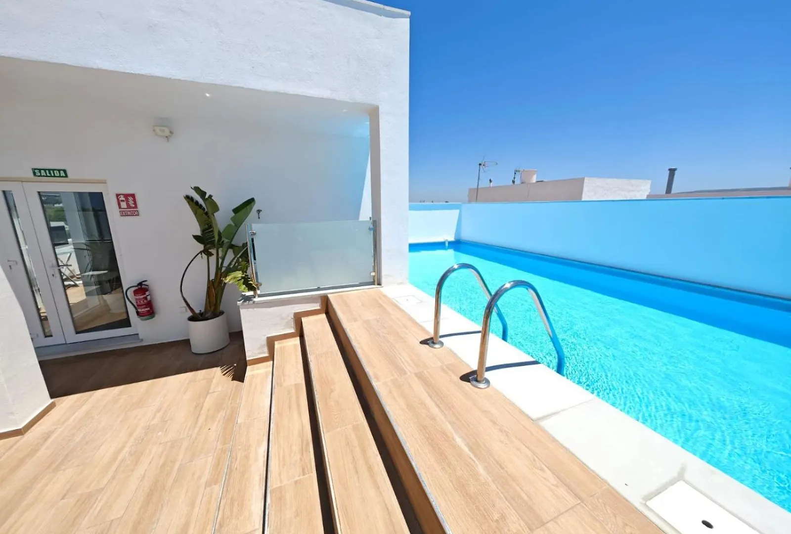 Apartamento Nuevo En Primera Planta A Con Piscina location